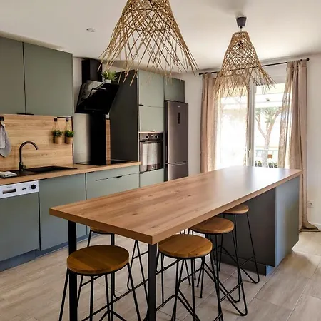 Kiwi Apartment